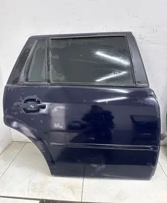 Ford Mondeo Mk III Rear door 