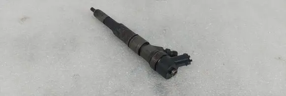 Fuel injector