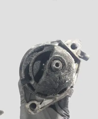 Opel Zafira A Starter motor