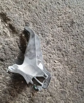 Mini One - Cooper R50 - 53 Engine mounting bracket