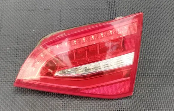 Audi A4 S4 B8 8K Tailgate rear/tail lights 8K9945094E