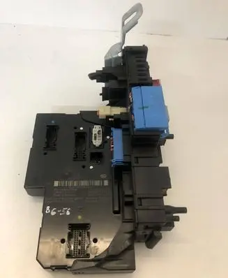 Mercedes-Benz C W204 Fuse module 5DK00922589 2049060105