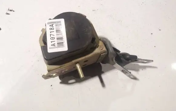Renault Laguna I Rear seatbelt 