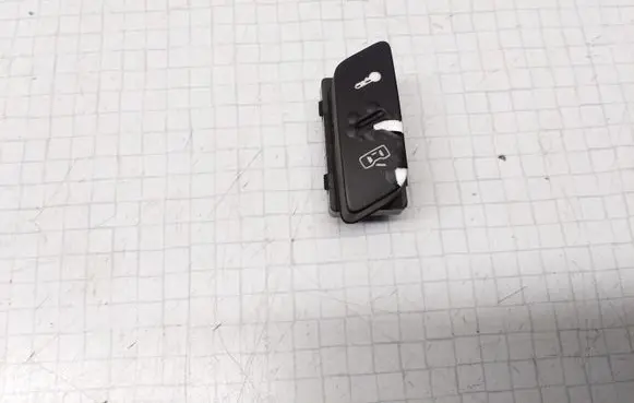 Volkswagen Golf V Central locking switch button 1K0962125