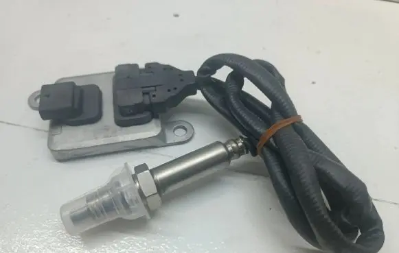 Mercedes-Benz GLC X253 C253 Lambda probe sensor A0009059803 0009059803 5WK96683E