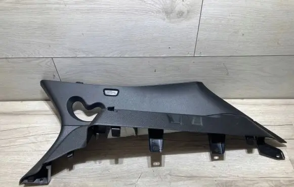 BMW X2 F39 Rear seat side top trim 7426402