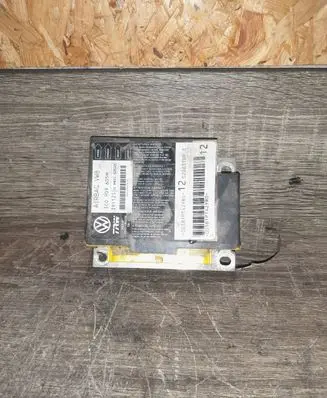 Volkswagen PASSAT B6 Airbag control unit/module 3C0909605M