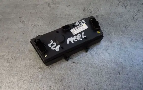 Mercedes-Benz E AMG W211 Auxiliary heating control unit/module 2118206410