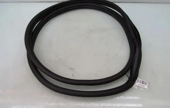 Hyundai Bayon Rear door rubber seal (on body) 