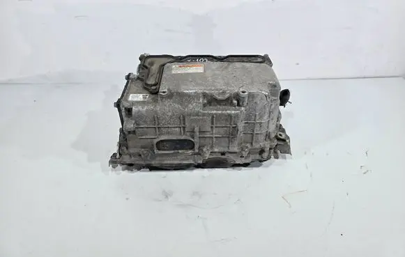 Toyota Auris E180 Voltage converter inverter G920047190 271247190