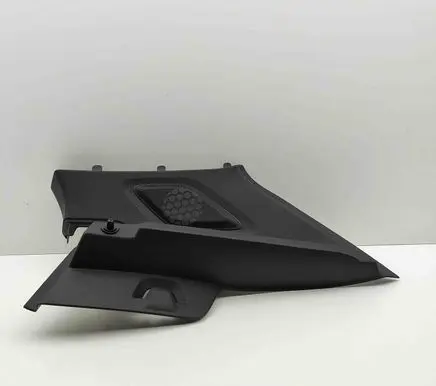 Volvo XC40 Centre console side trim rear 32244157 32244155