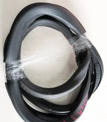 Opel Astra J Front door rubber seal 