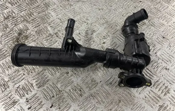 Skoda Kodiaq Engine coolant pipe/hose 04L121111Q