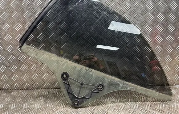 Mercedes-Benz E A207 Rear side window 43R00050 E00025920R DOT24M62AS2