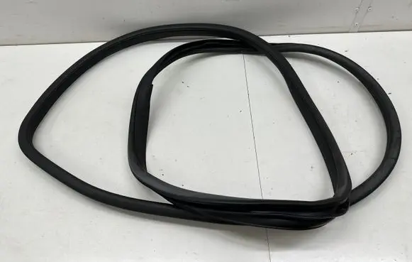 Mercedes-Benz C W204 Front door rubber seal 