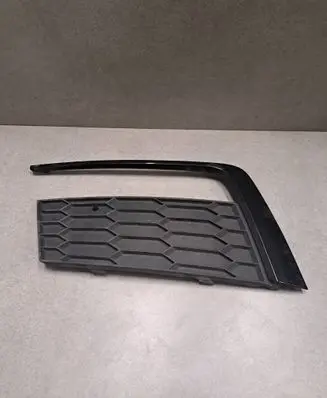 Skoda Octavia Mk3 (5E) Front bumper lower grill 5E0807681E