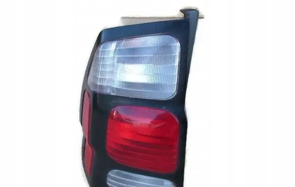 Mitsubishi Pajero Sport I Rear/tail lights