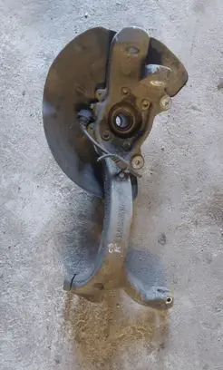Front wheel hub spindle knuckle