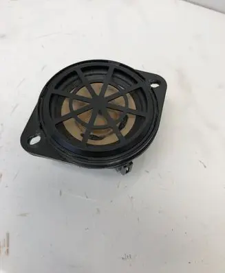 Audi A4 S4 B8 8K Panel speaker 8T0035397