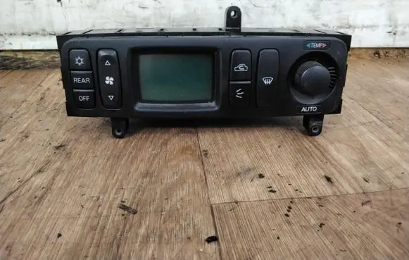 Mitsubishi Galant Climate control unit