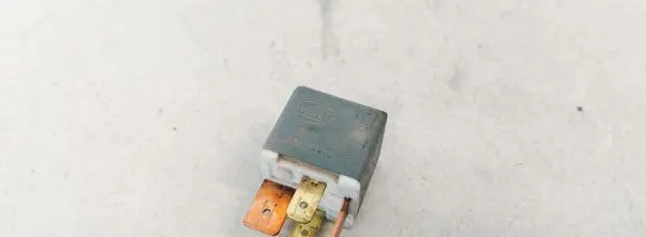 Volkswagen PASSAT B3 Other relay 191937503