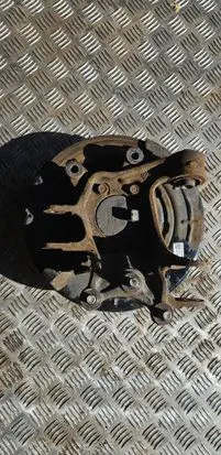Hyundai Tucson TL Rear wheel hub spindle/knuckle 