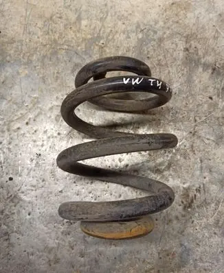Volkswagen Transporter - Caravelle T4 Rear coil spring
