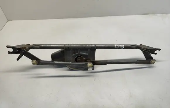 Front wiper linkage and motor