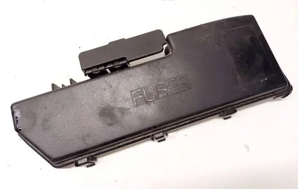 Volvo S60 Fuse box cover 9494211