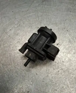Mercedes-Benz E W211 Turbo solenoid valve 0005450427