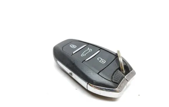 Peugeot 308 Ignition key/card 