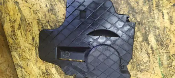 Mercedes-Benz E W212 Timing belt guard (cover) A6510100175