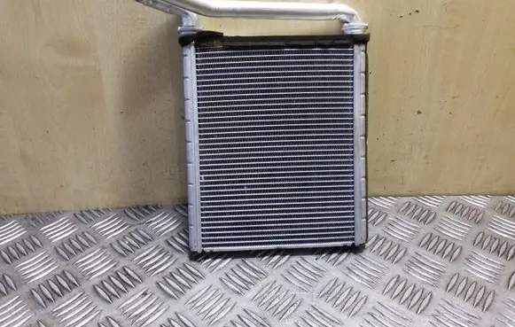 Toyota Avensis T270 Heater blower radiator