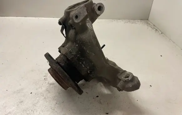 BMW 5 E60 E61 Front wheel hub 6760954