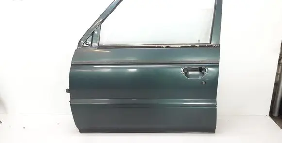 Mitsubishi Pajero Front door