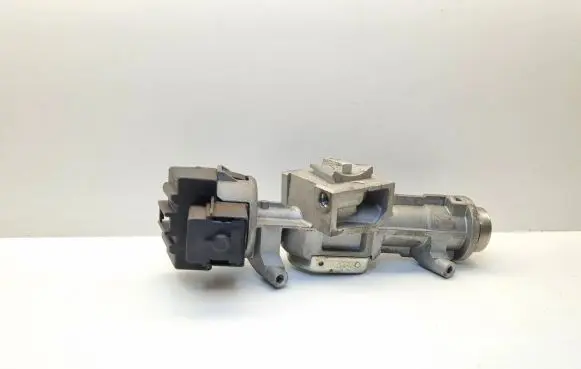 Ford Mustang V Ignition lock AA833F880A