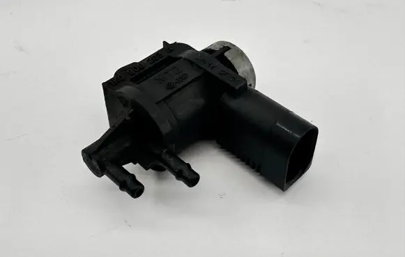 Skoda Superb B6 (3T) Turbo solenoid valve 1K0906283A