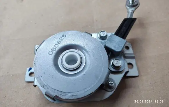 Peugeot 4007 Loading door lower hinge 080825