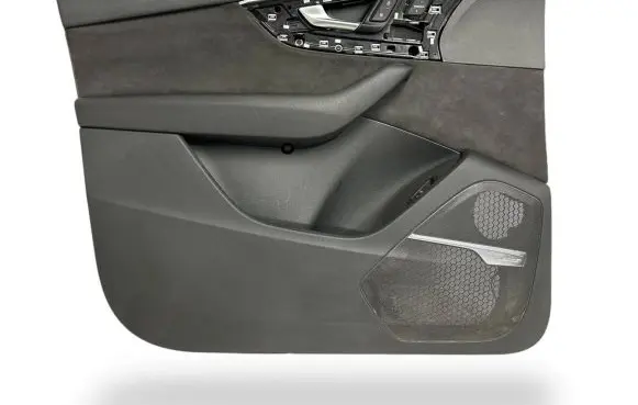 Audi Q7 4M Front door card panel trim 4M1868017