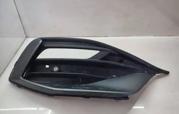 Seat Leon IV Front fog light trim/grill 5FA853666E