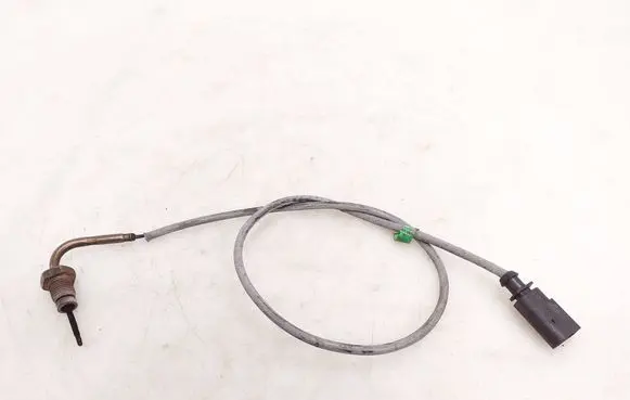 Volkswagen PASSAT B8 Exhaust gas temperature sensor 04L906088BL