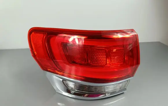 Jeep Grand Cherokee Rear/tail lights 68110001AB