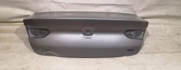 Mazda 3 Tailgate/trunk/boot lid
