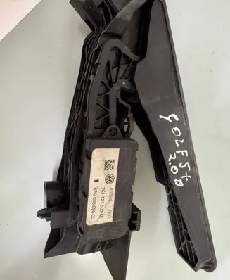 Volkswagen Golf Plus Accelerator throttle pedal 1K1721503M 6PV00889000 1030905