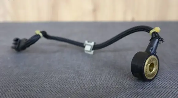 Detonation knock sensor