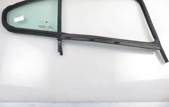 Skoda Octavia Mk2 (1Z) Rear side window