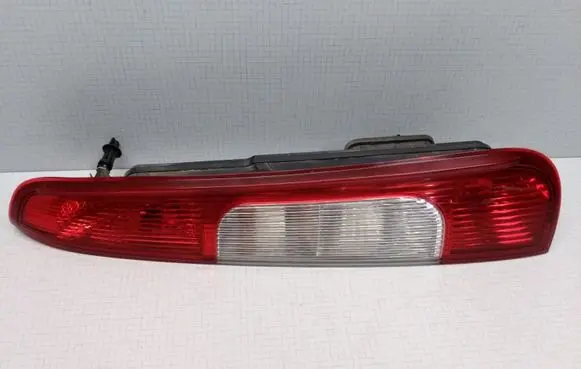 Ford Focus C-MAX Rear/tail lights 3M5113N411AA 02R00F