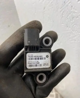Jeep Grand Cherokee (WJ) Airbag deployment crash/impact sensor P56010319AB TRFME1682A2483