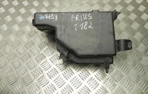 Toyota Prius (XW20) Fuse box set 8644YA1 K879