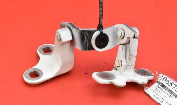Tesla Model Y Front door hinge set 162607700B